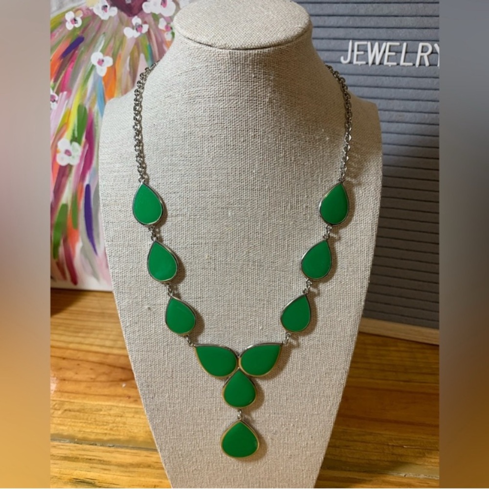 Charming Charlie Reversible Green / Blue Silver Tone Necklace w/ Teardrop Design